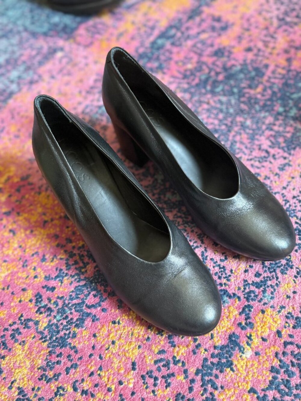 COS Black Leather Block Heel Pumps EU 40 Almond Toe Made in Italy Minimalist - Picture 7 of 8